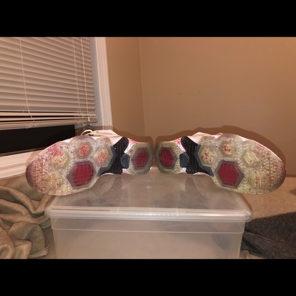 Lebron James limited addition - Picture 3 of 5